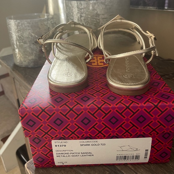Tory Burch Women's size 9 Gold Diamond Patch ankle strap Sandal NIB NEW - Picture 5 of 10